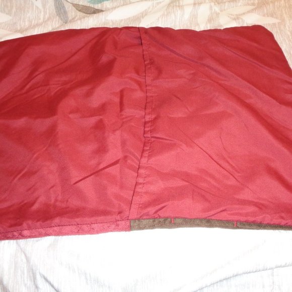 HOME Classics Standard Pillow Shams - Picture 7 of 7